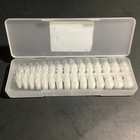 LOT #18 HUGE LOT NAIL TIPS There Are 100’s Of Them All Sizes All Shapes NEW - Picture 3 of 8